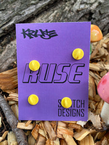 “Ruse” Blind-Bag Enamel Pin